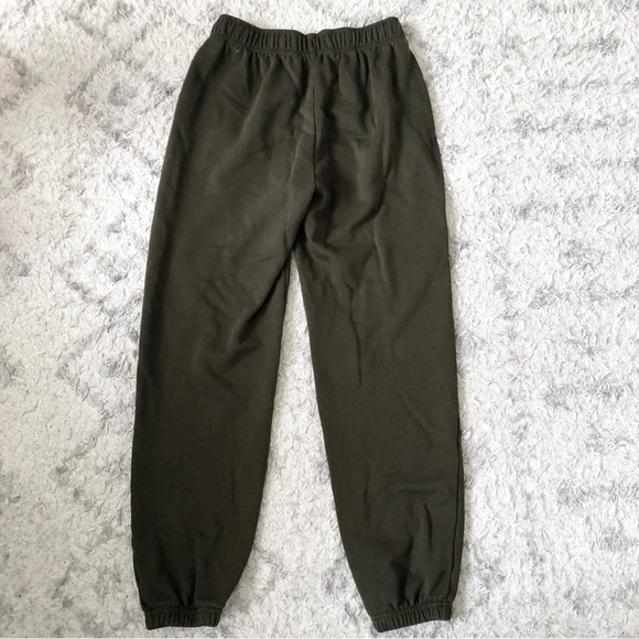 Alo Yoga Accolade Sweatpant Dark Olive M - Picture 11 of 14